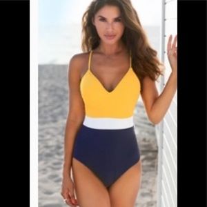 BNWT bathing suit from Cupshe